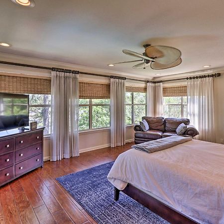 Luxury Hot Springs Oasis On Lake With Private Dock! Exterior photo