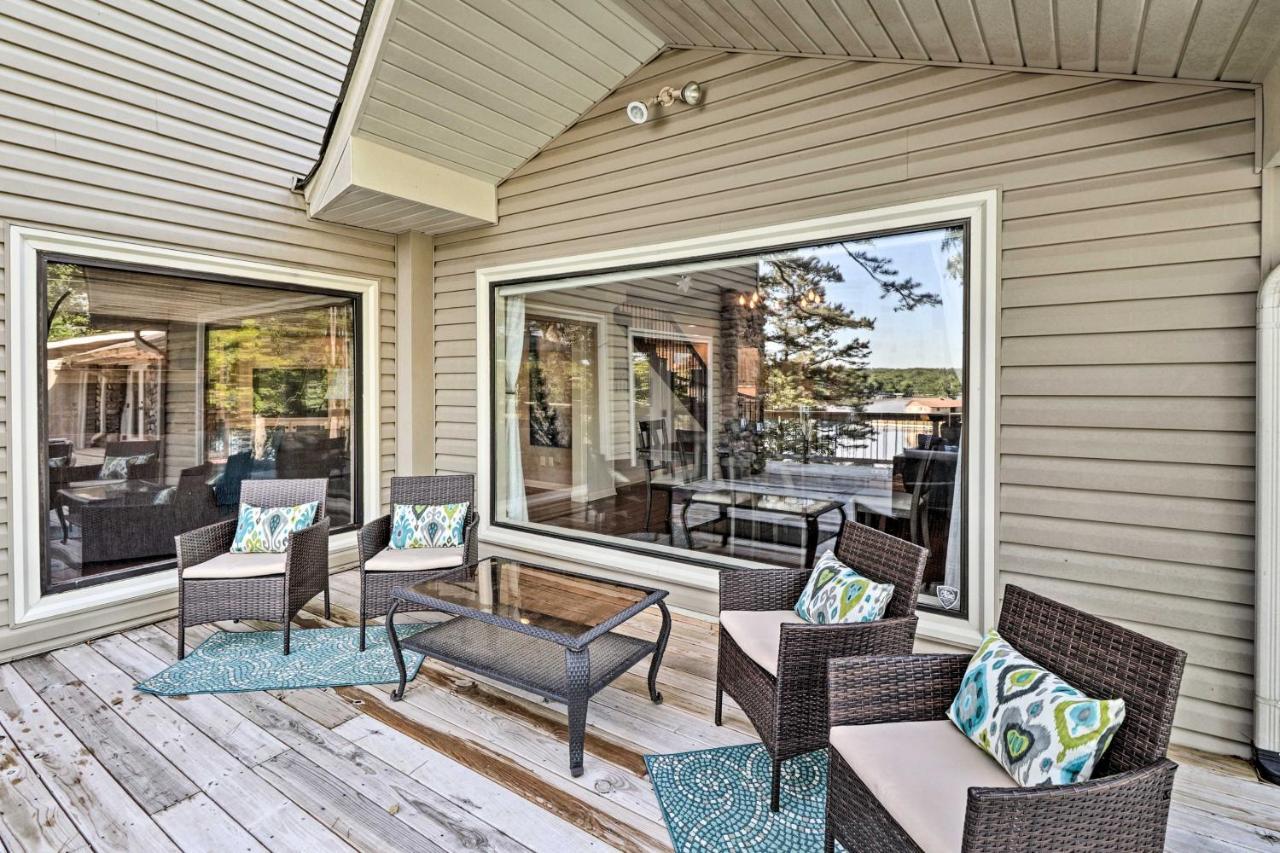 Luxury Hot Springs Oasis On Lake With Private Dock! Exterior photo